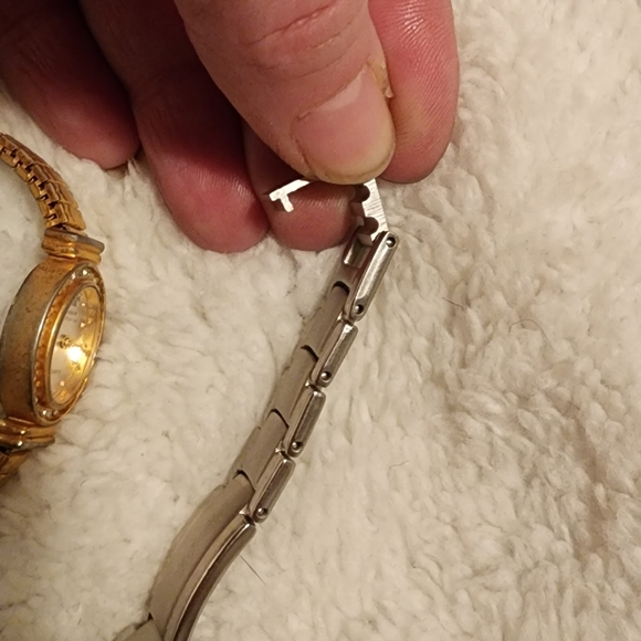 Watch - Picture 2 of 4